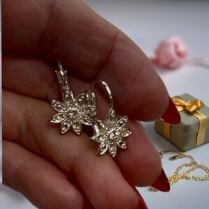 Elegant Silver Floral Earrings